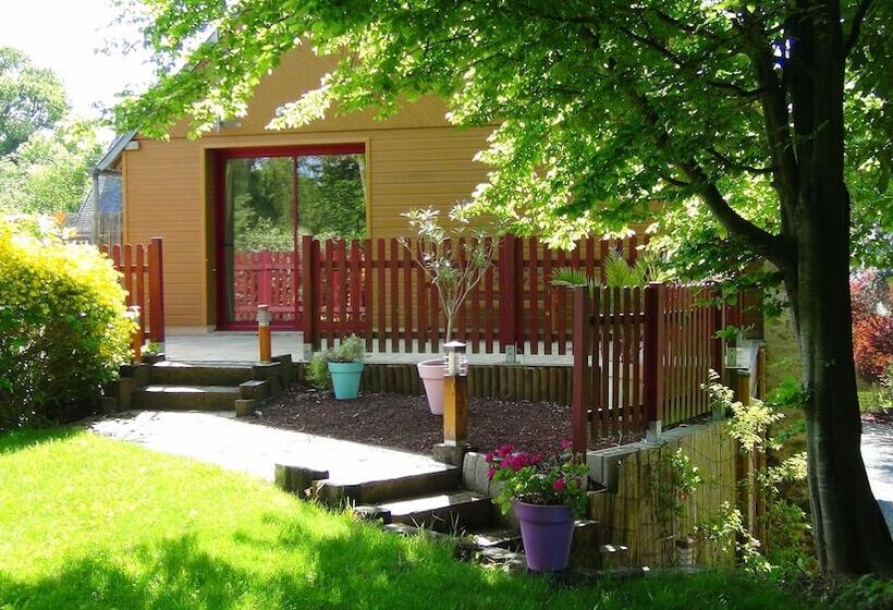 بنسيون Le Clos Des Tilleuls D Day Home, Chambres D Hôtes, Suite Avec Sauna Privatif, Suite Avec Balnéothéra