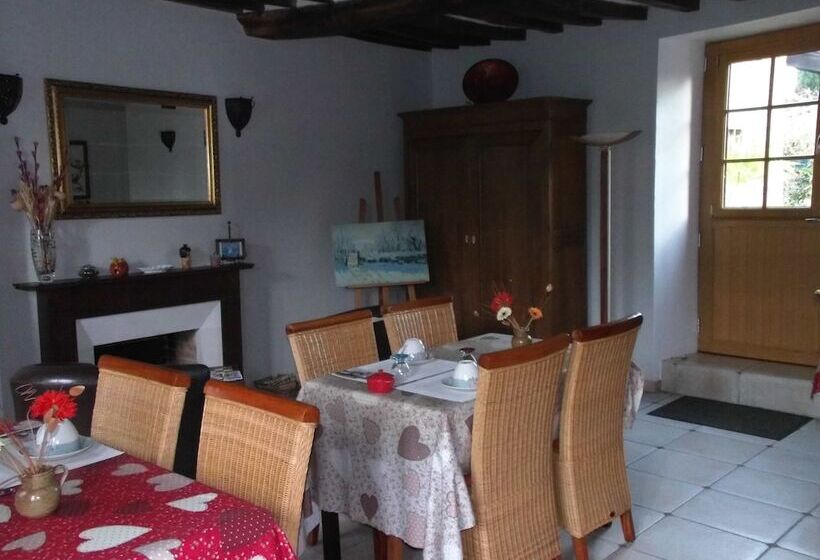 بنسيون Le Clos Des Tilleuls D Day Home, Chambres D Hôtes, Suite Avec Sauna Privatif, Suite Avec Balnéothéra