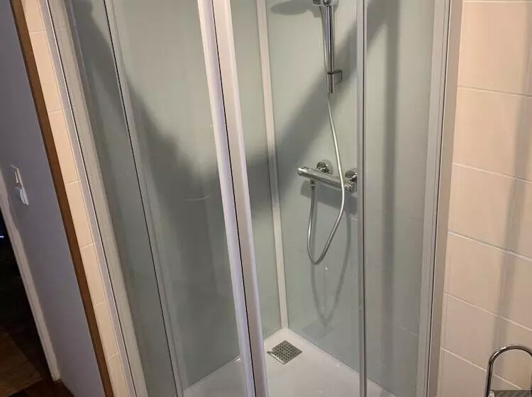 Majatalo Le Clos Des Tilleuls D Day Home, Chambres D Hôtes, Suite Avec Sauna Privatif, Suite Avec Balnéothéra