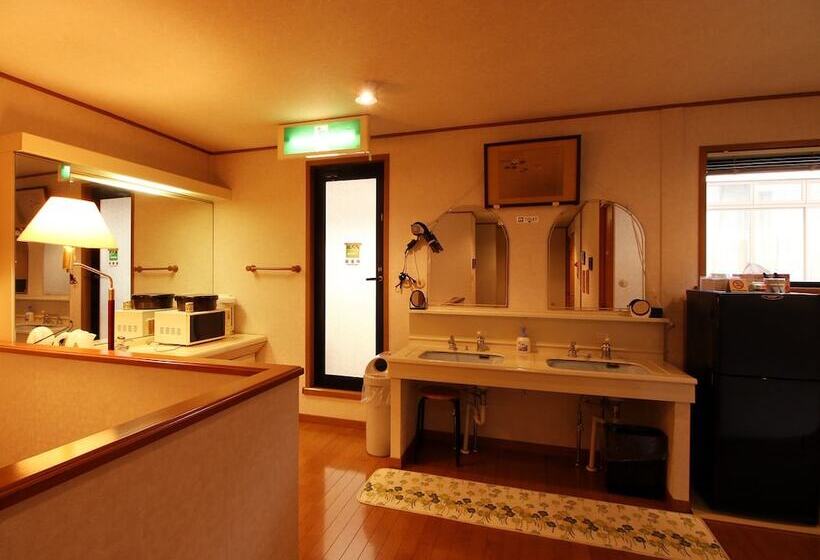 פנסיון Ryokan Kurumiya