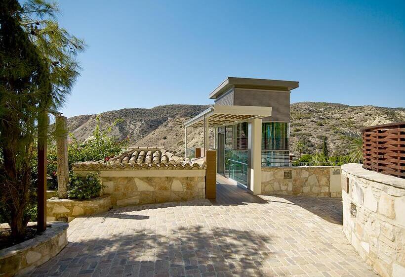 Columbia Beach Resort