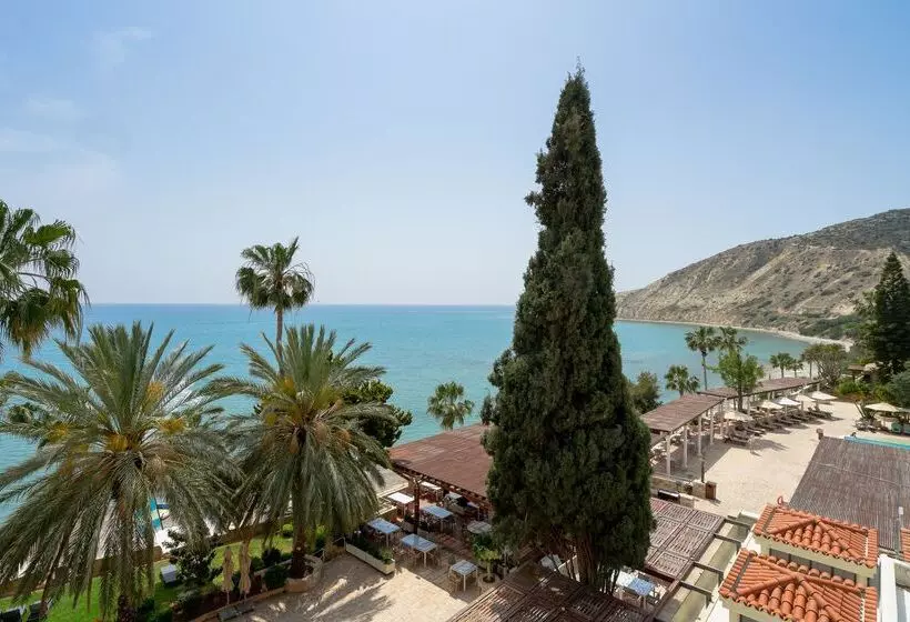 Columbia Beach Resort