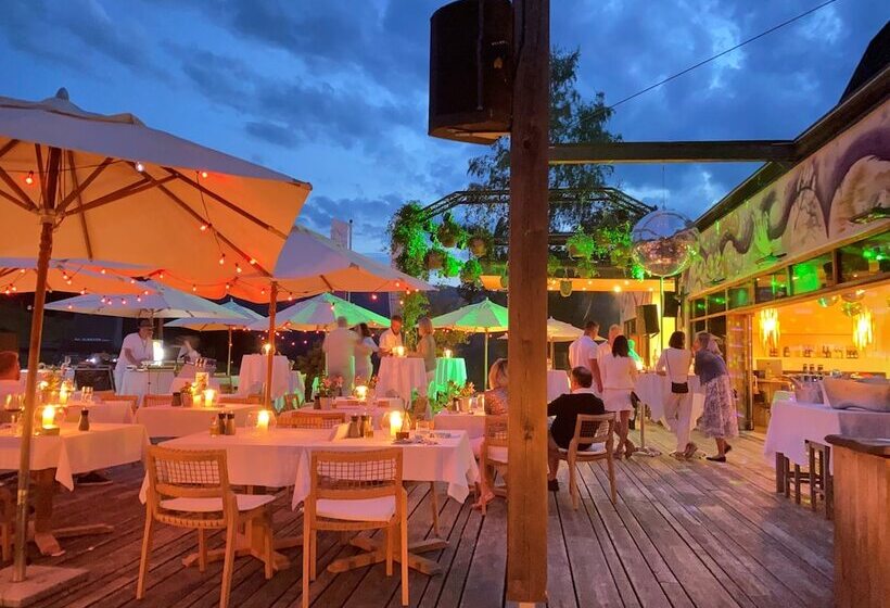 Holzhotel Forsthofalm