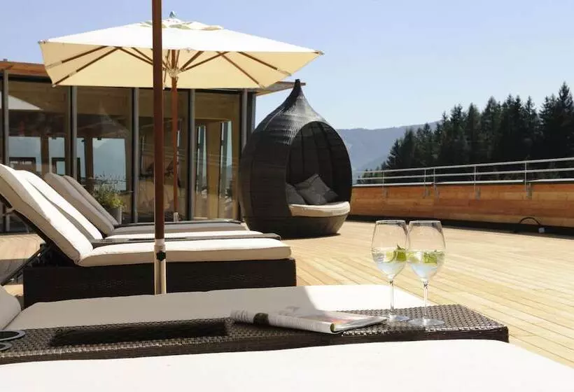 Holzhotel Forsthofalm