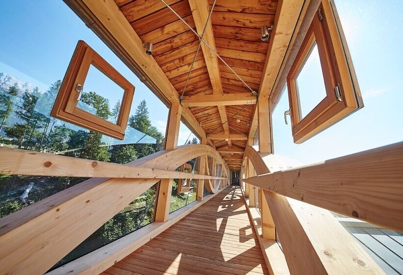 Holzhotel Forsthofalm