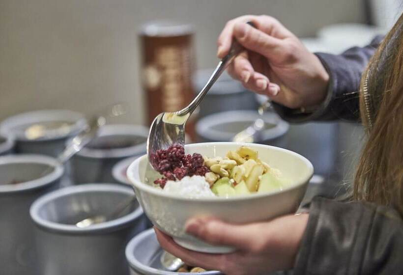 Holzhotel Forsthofalm