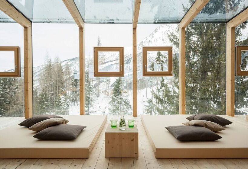 Holzhotel Forsthofalm