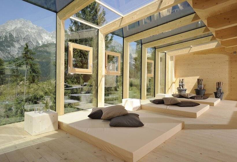 Holzhotel Forsthofalm