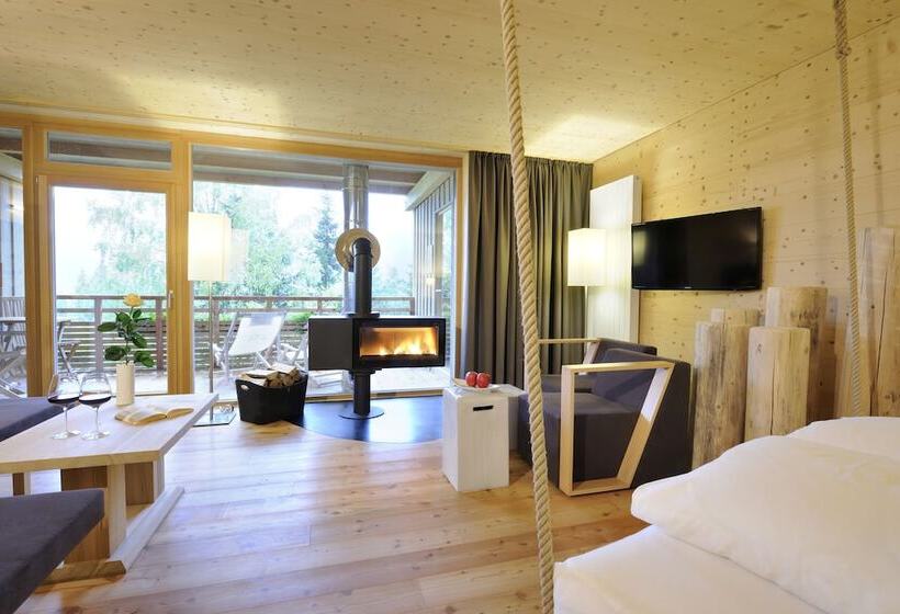 Holzhotel Forsthofalm