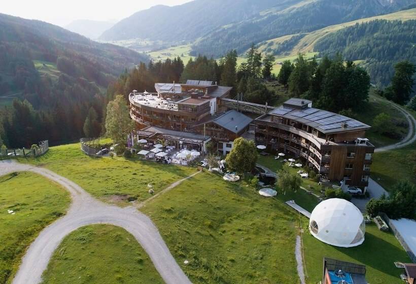 Holzhotel Forsthofalm