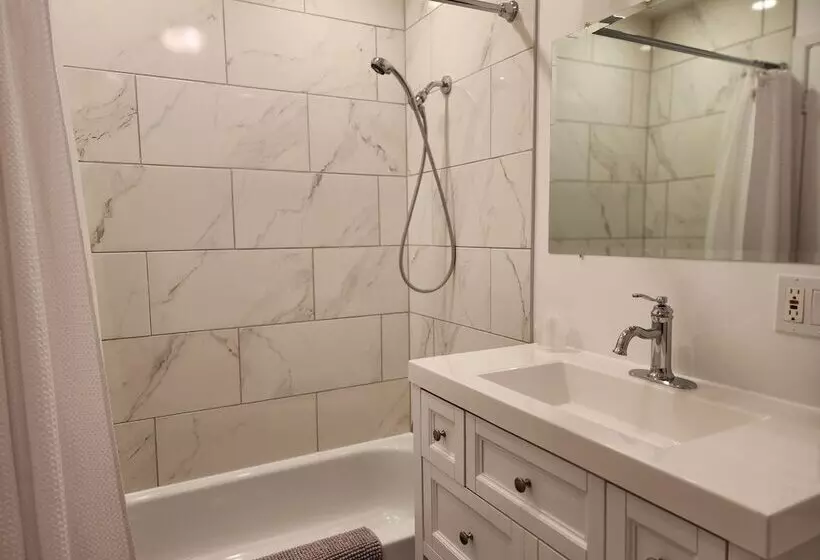 호텔 Auberge Les Etchemins