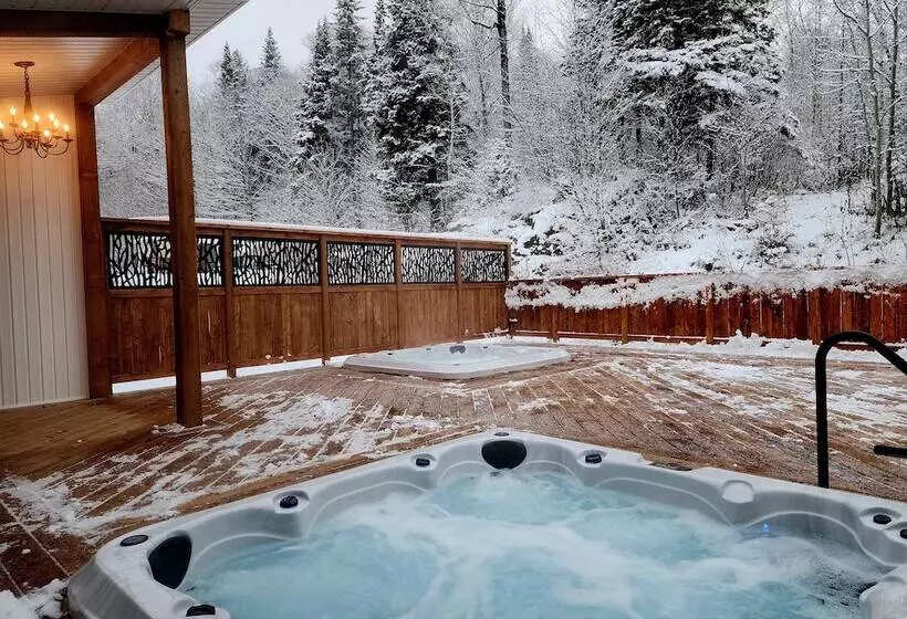 호텔 Auberge Les Etchemins