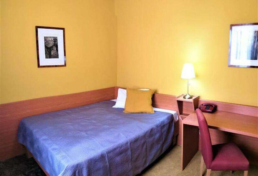 בית מלון כפרי Benica