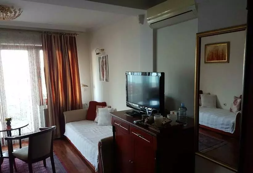 هتل Casa Germanoff