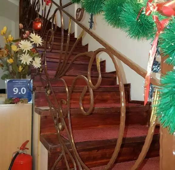 هتل Casa Germanoff