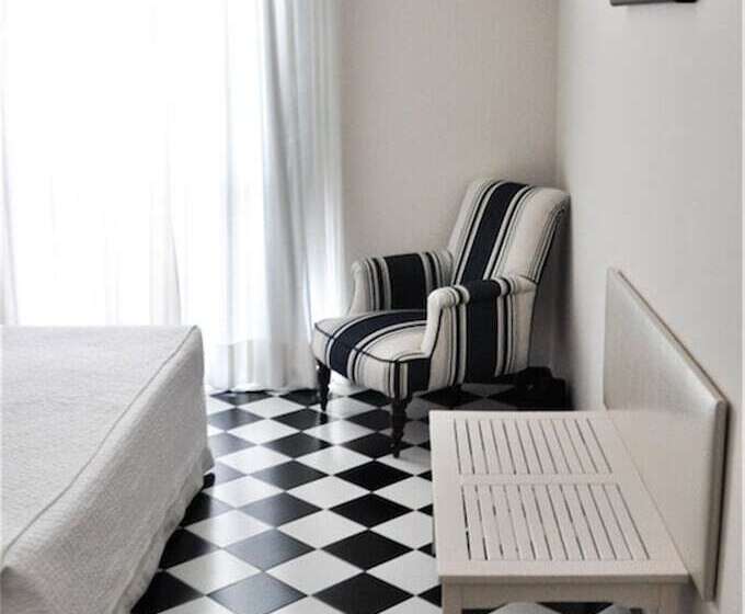 Отель Central Boutique