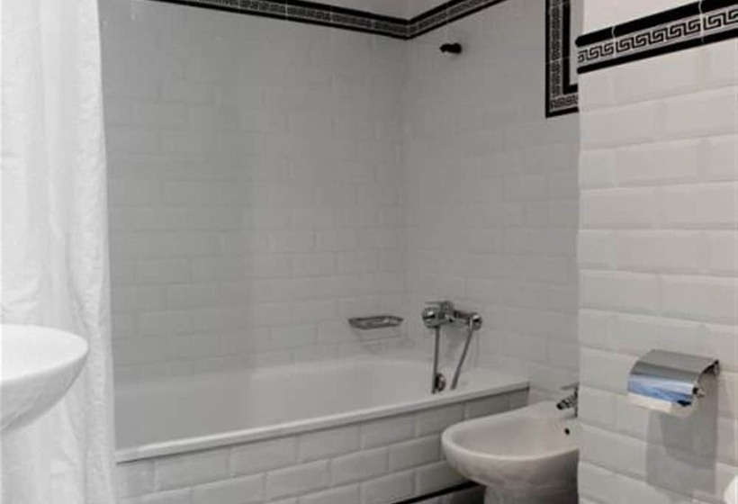 Отель Central Boutique