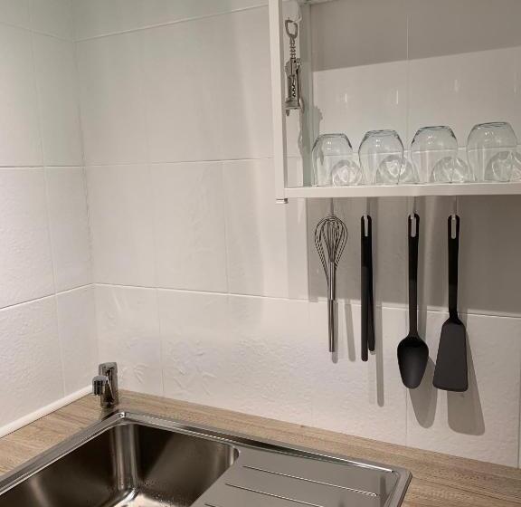 Отель Dietrichsteinerhof Apartments & Rooms