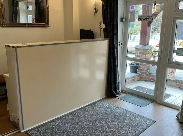 Отель Hill Lodge