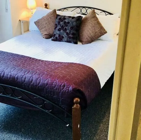 Отель Hill Lodge