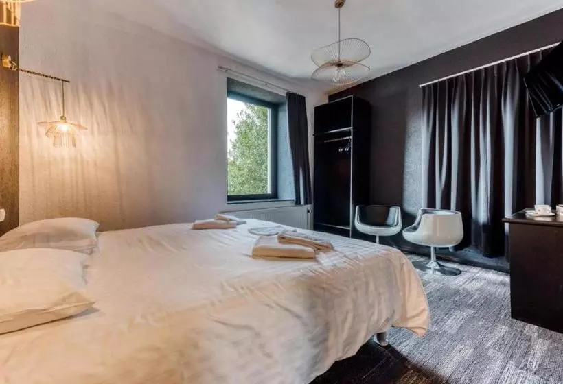 Отель Hôtel Mosa