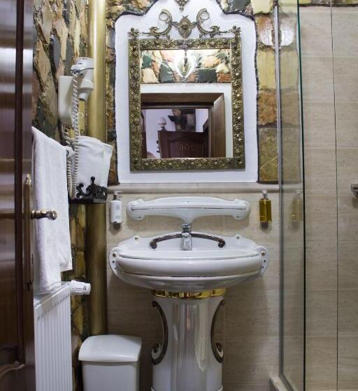 هتل Hunter Prince Castle