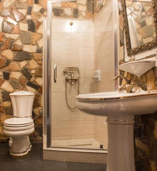 هتل Hunter Prince Castle