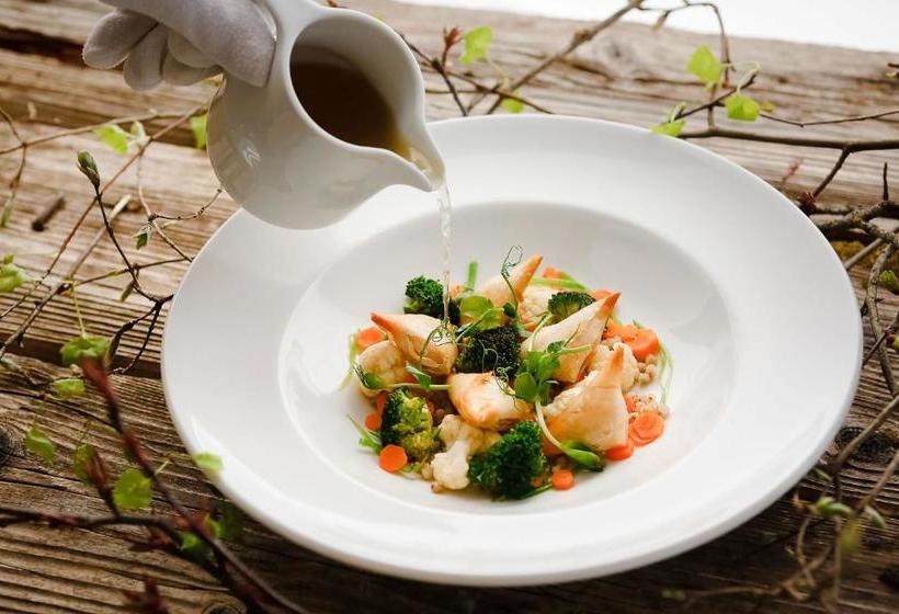 هتل Malpils Manor