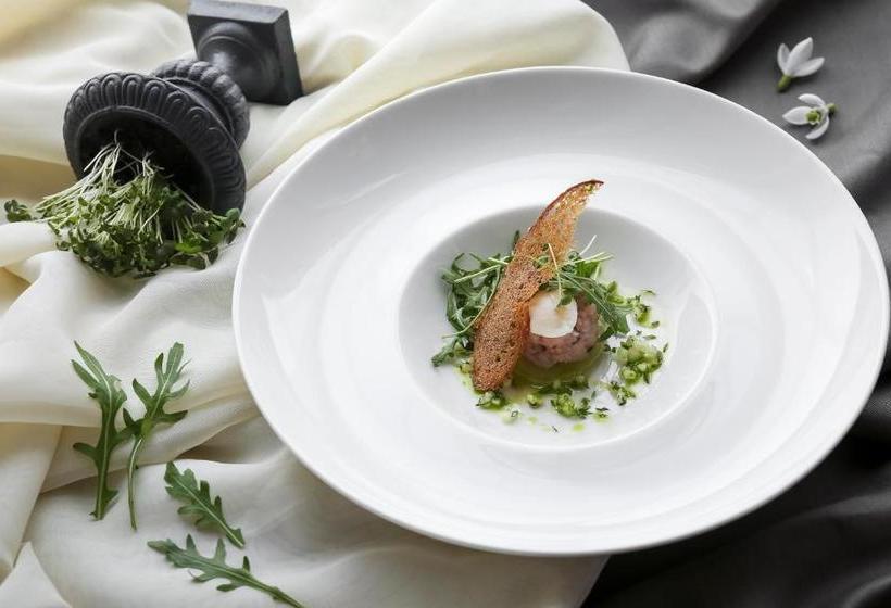 هتل Malpils Manor