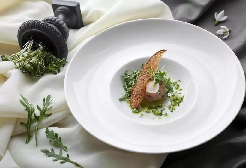 هتل Malpils Manor