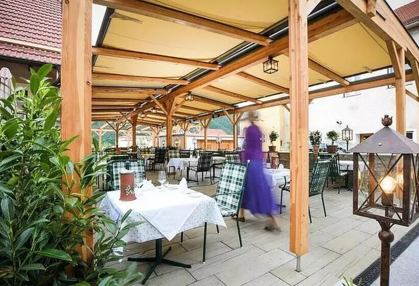 Отель Restaurant Kirchenwirt