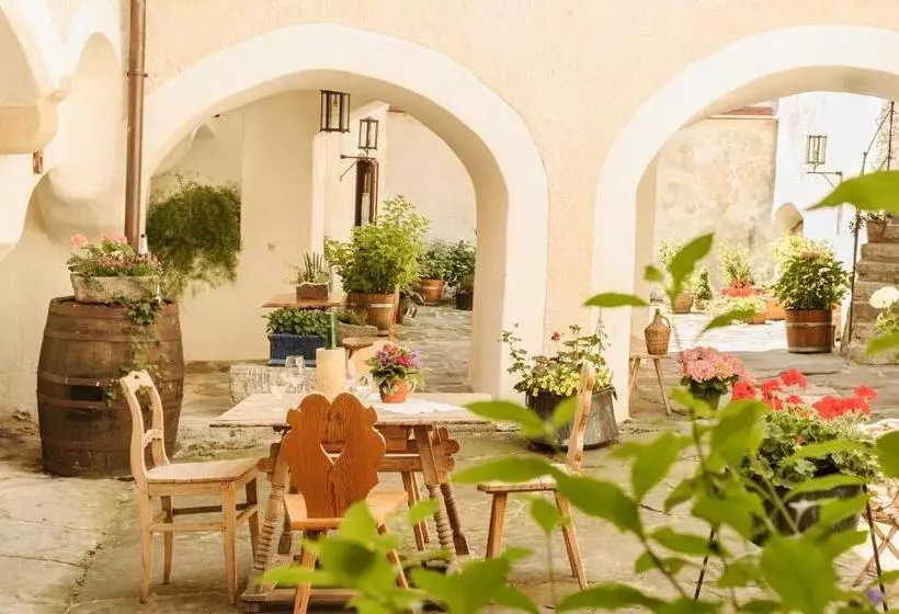 Отель Restaurant Kirchenwirt