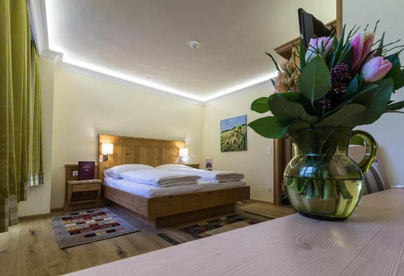 호텔 Restaurant Kirchenwirt