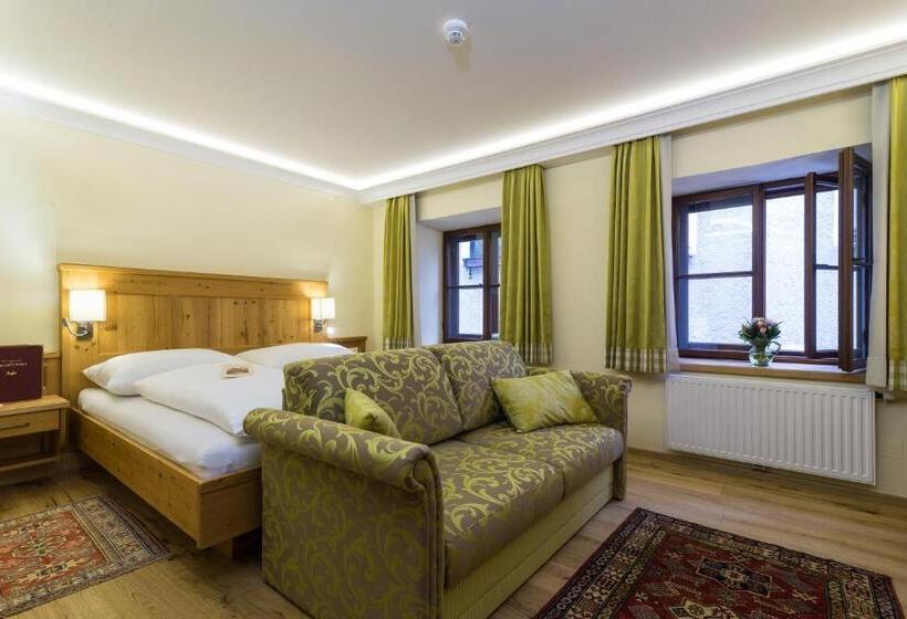 호텔 Restaurant Kirchenwirt