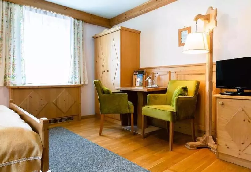 Hotel Scharfegger S Raxalpenhof   Zuhause Am Land