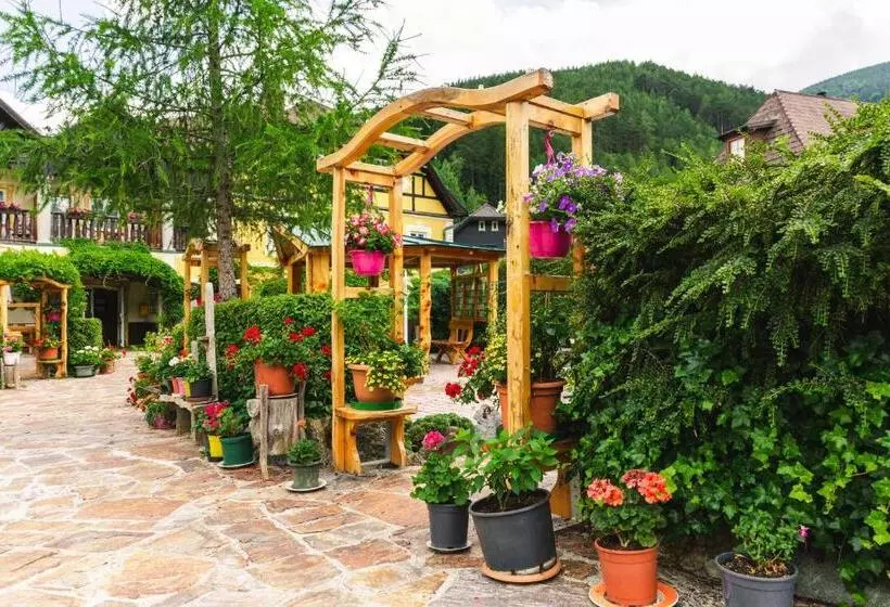 Hotel Scharfegger S Raxalpenhof   Zuhause Am Land