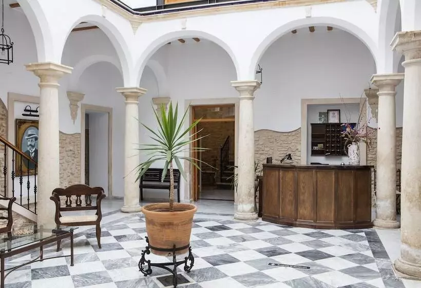 Отель Tugasa Casa Palacio Medina Sidonia