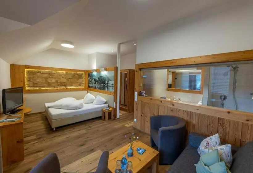 Hotel Zum Weissensee