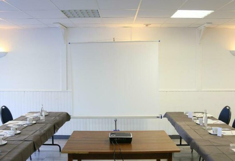 Atoll Hotel Logis Angers, Beaucouzé