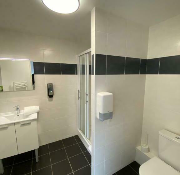 Atoll Hotel Logis Angers, Beaucouzé