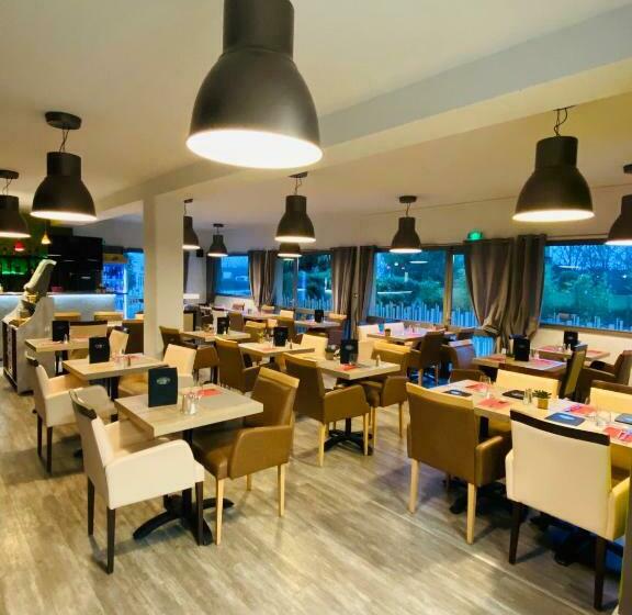 Atoll Hotel Logis Angers, Beaucouzé