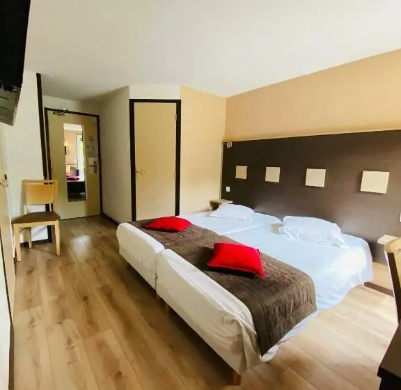 Atoll Hotel Logis Angers, Beaucouzé