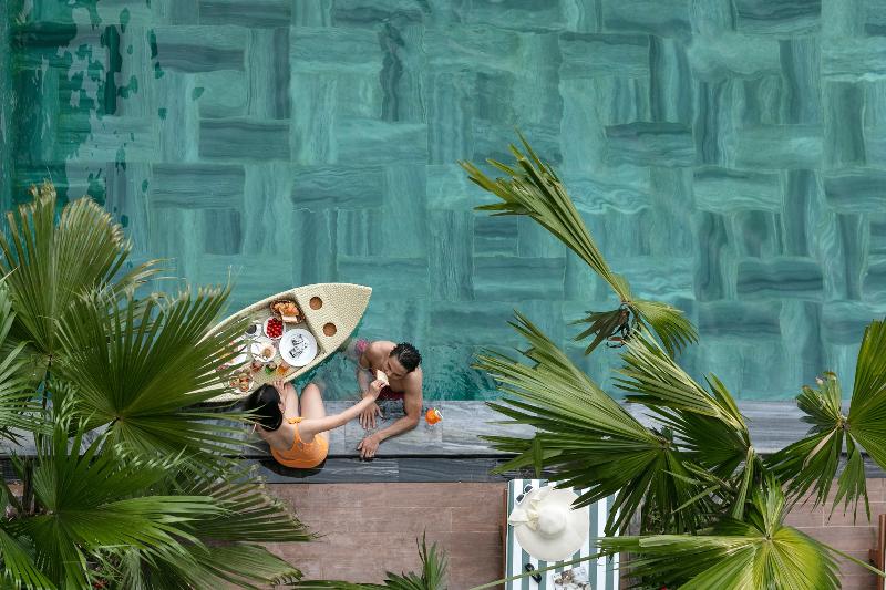 هتل Shining Riverside Hoi An Boutique & Spa