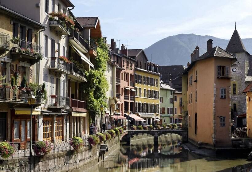 Aparthotel Adagio Annecy Centre