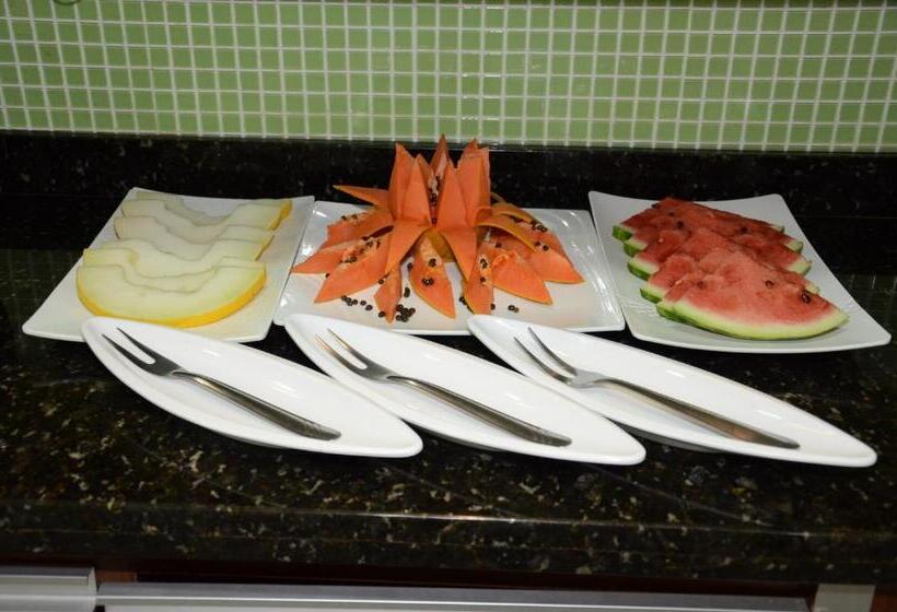 Araucaria Hotel Business   Maringá