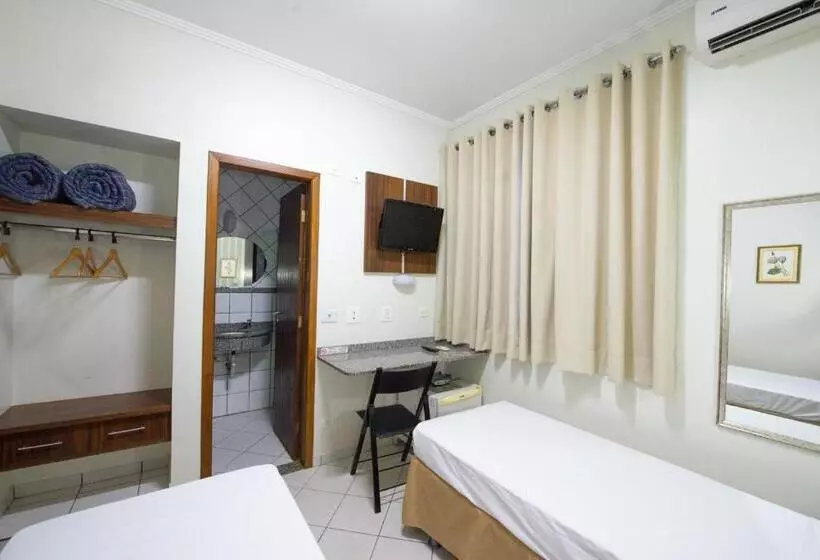 Araucaria Hotel Business   Maringá