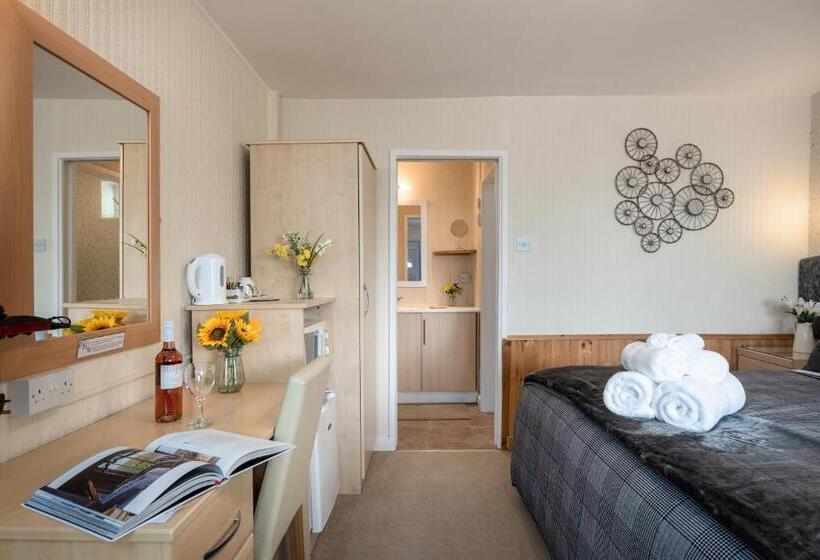 Estuary Lodge Motel B&b