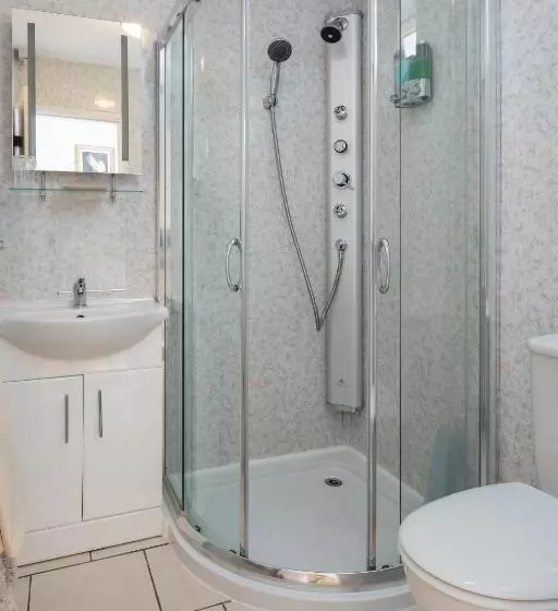 Estuary Lodge Motel B&b