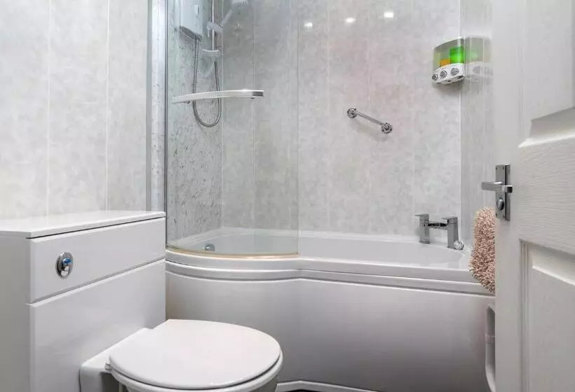 Estuary Lodge Motel B&b