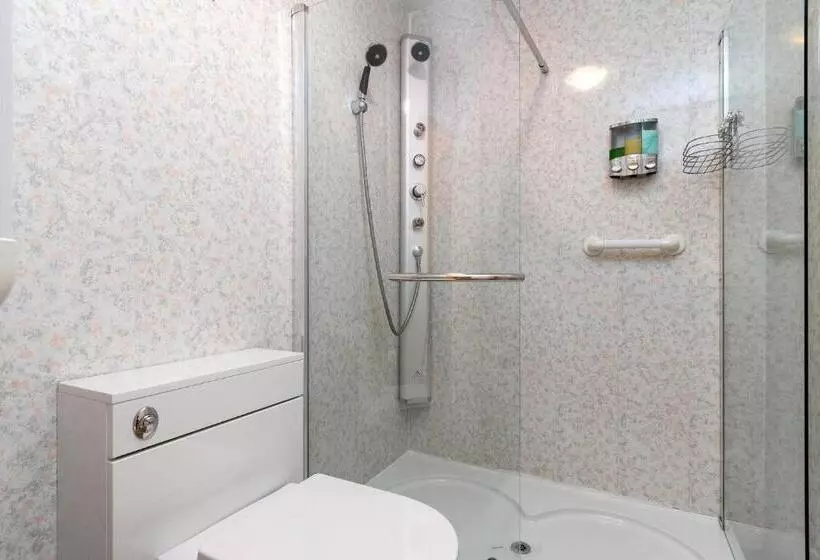 Estuary Lodge Motel B&b